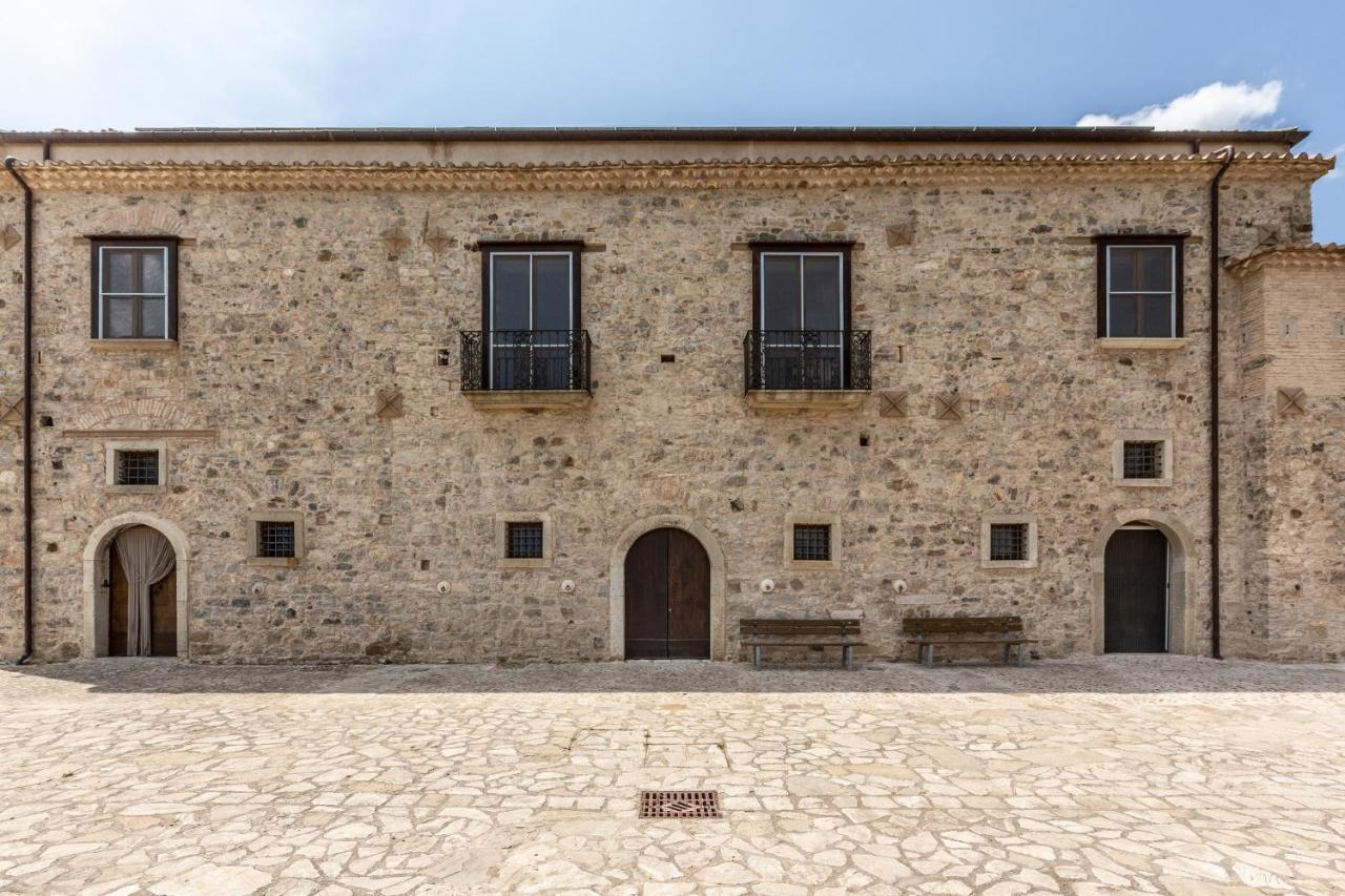 Dimora Schioppo - Irpinia Apartment Calitri Bagian luar foto