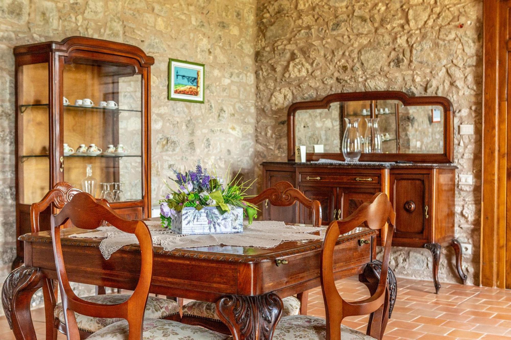 Dimora Schioppo - Irpinia Apartment Calitri Bagian luar foto